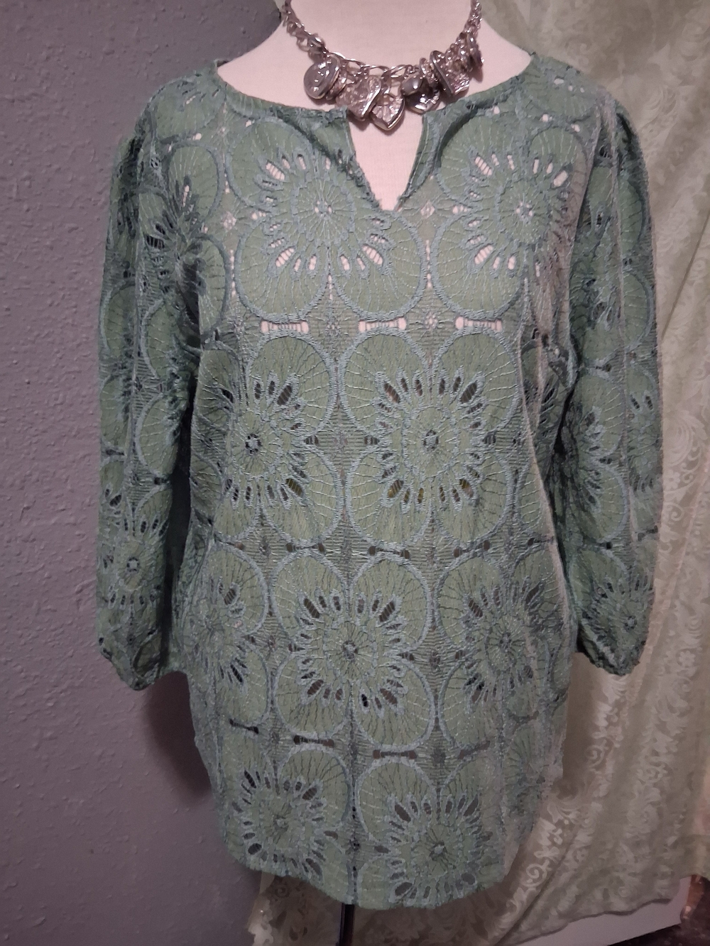 SAMPEEL Green Lace Floral Crochet Tunic Top